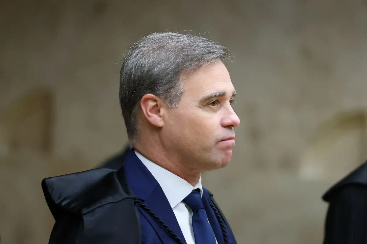 Mendonça manda governo Lula abrir dados de gastos com publicidade