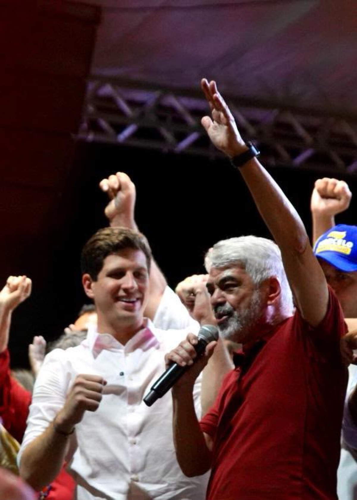 Humberto exalta avanços do governo Lula e defende ampliação da bancada aliada no Congresso