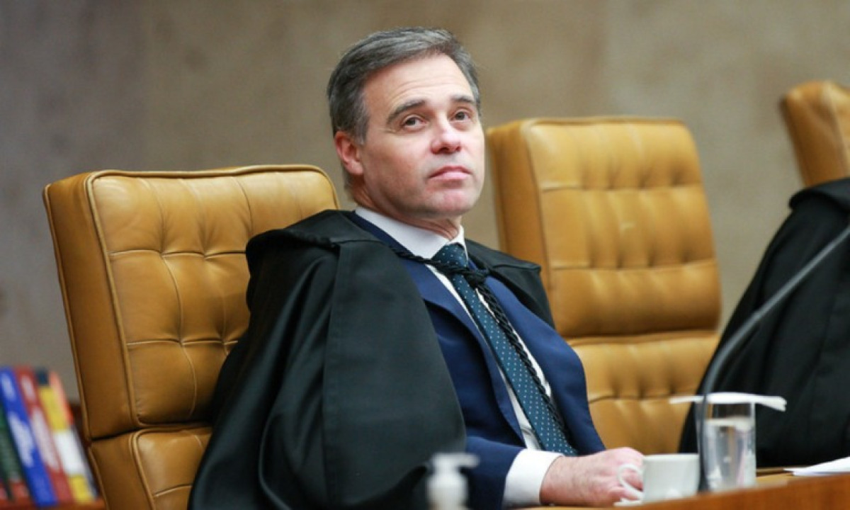 Mendonça retira sigilo de processos do caso Master após despacho de Fachin