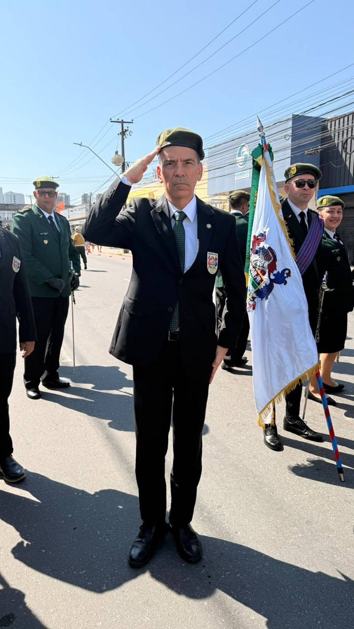 Coronel Feitosa desfila no 7 de Setembro e representa a Alepe na solenidade