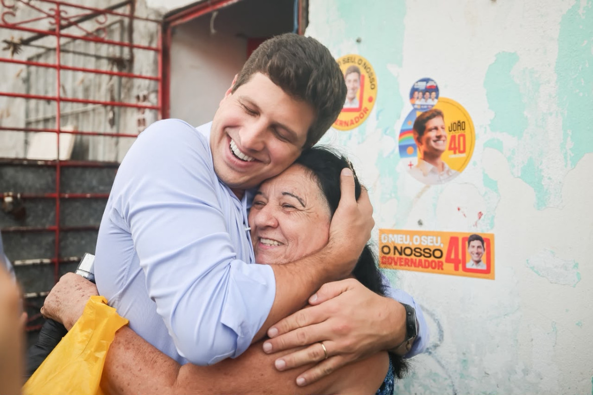 João Campos promete pavimentação, drenagem e saneamento de mais de mil ruas na Região Metropolitana