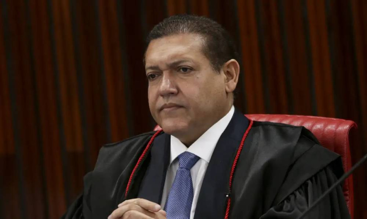 Contrato de Vorcaro previa R$ 427 milhões a escritório ligado à “turma” de Nunes Marques