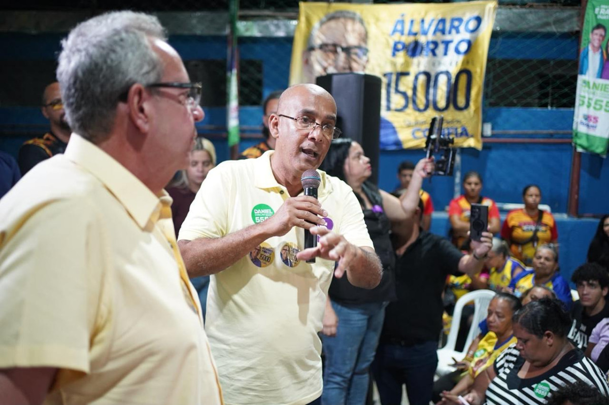 Ao lado do vereador Toninho, Álvaro Porto reforça compromissos em ato de campanha em Camaragibe 
