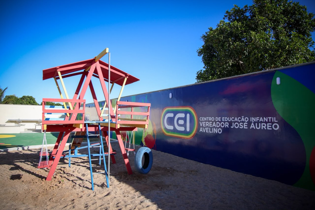 Governo de Pernambuco entrega nova creche em Tupanatinga, no Agreste