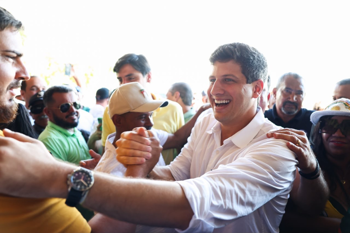 João Campos propõe regularização fundiária em ilhas de Belém de São Francisco