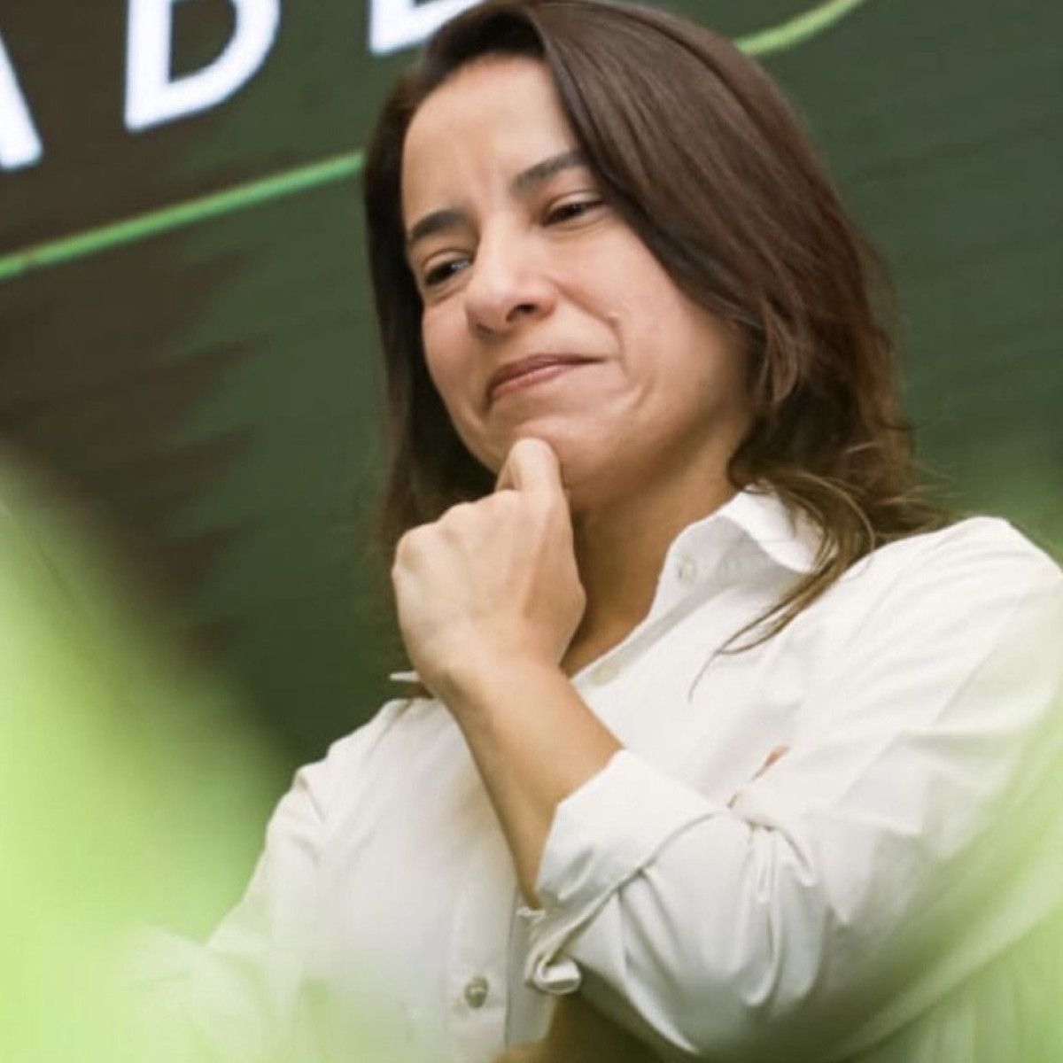 Coluna do sábado: Voto feminino tende a ser decisivo para candidaturas de João e Raquel ao Governo de Pernambuco, aponta nova pesquisa do DataTrends