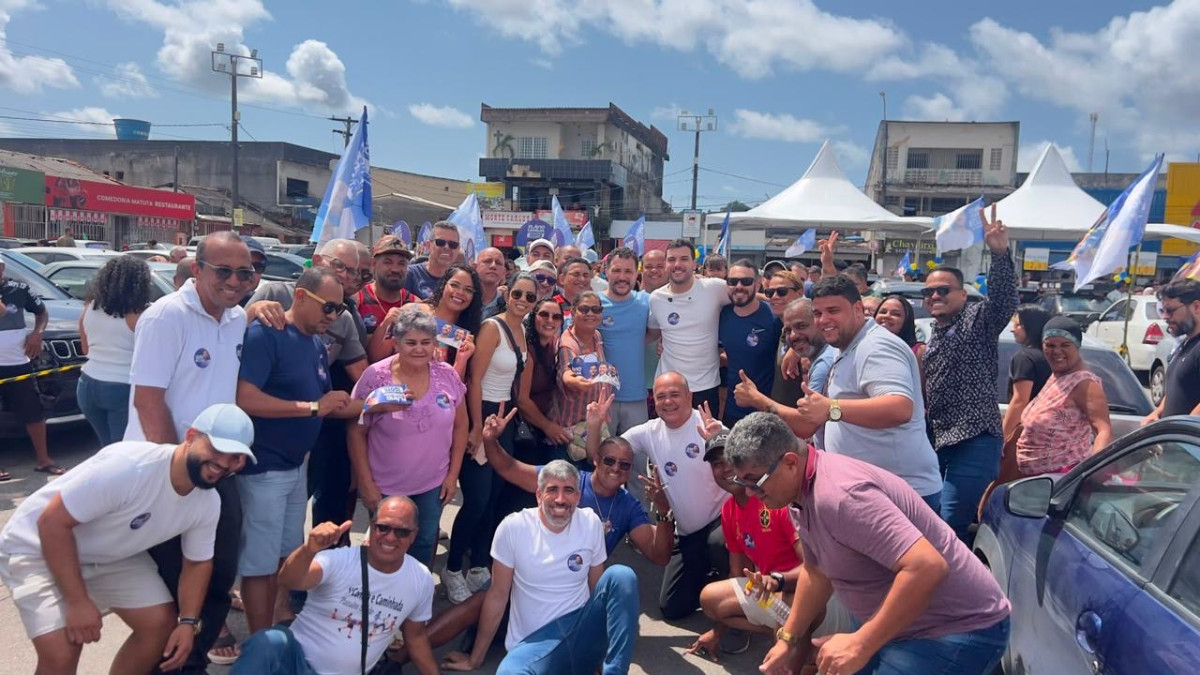 Flávio Gadelha Filho larga na campanha com 500 veículos adesivados e presença do prefeito Flávio Gadelha