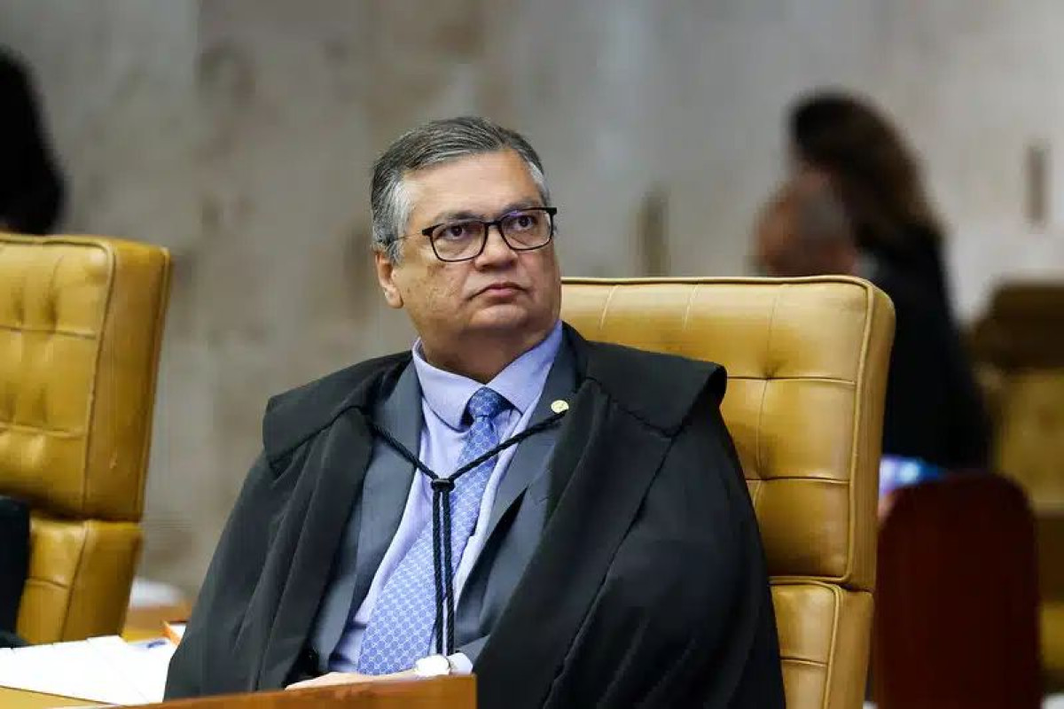 Flávio Dino aciona PF após TCU identificar irregularidades de R$ 55,4 milhões nas "emendas pix"