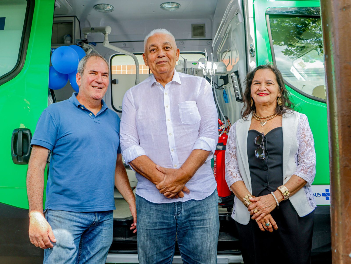 Paulista amplia assistência em saúde com ambulância para gestantes e unidade odontológica móvel