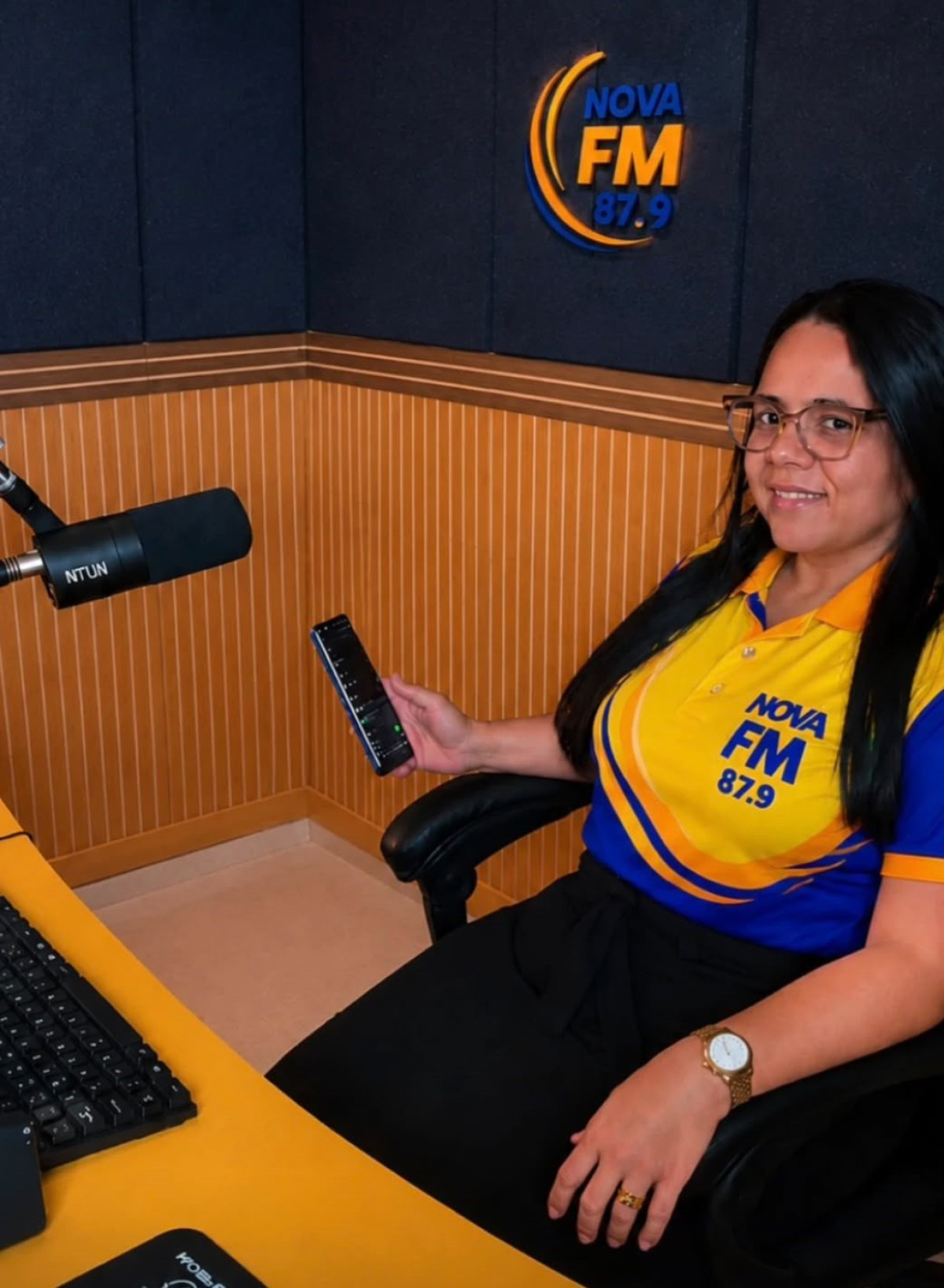 Casinhas ganha nova emissora de rádio: Nova FM (87.9) será inaugurada neste sábado