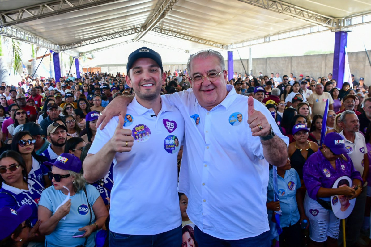 Augusto Coutinho e Victor Coelho arrastaram multidão em Ouricuri