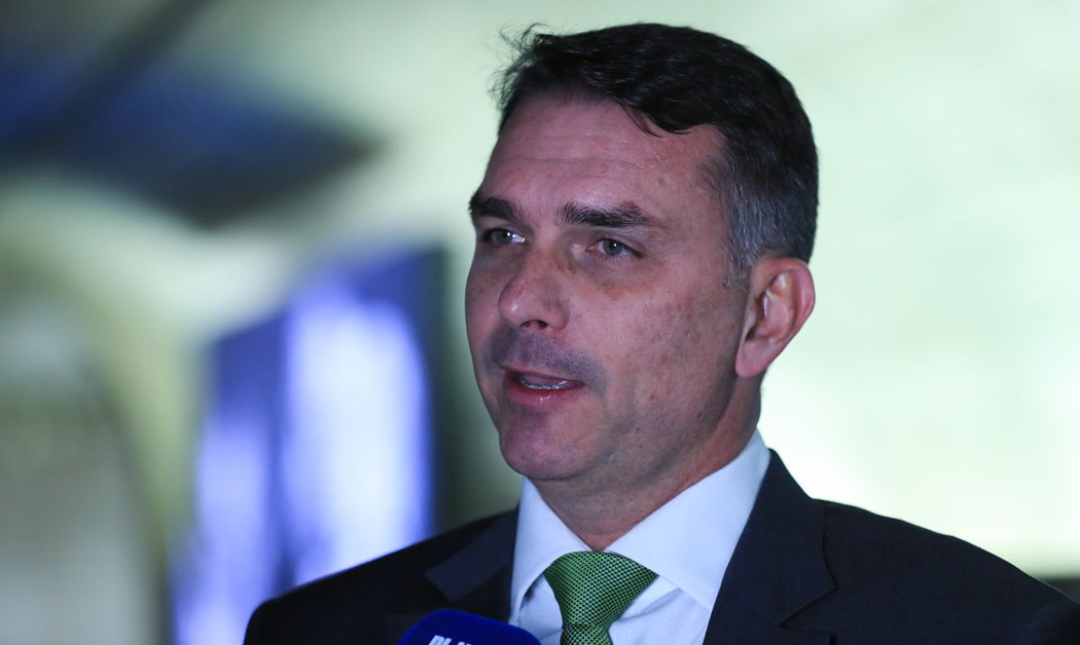 Meta descumpre prazo do TSE e não envia dados sobre perfis que teriam atacado Flávio