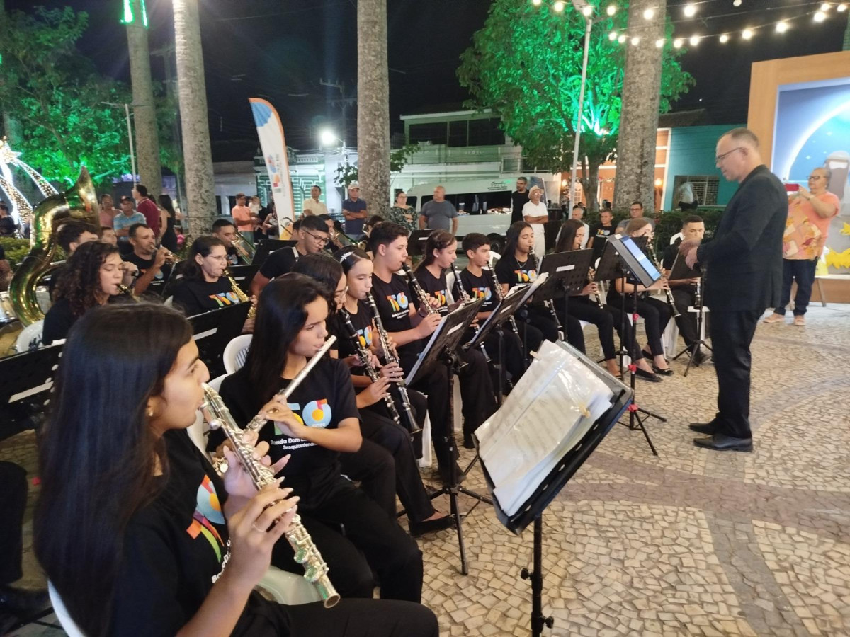 Banda Dom Luiz de Brito leva concerto musical à Casa Grande Cachoeira do Taépe, em Surubim