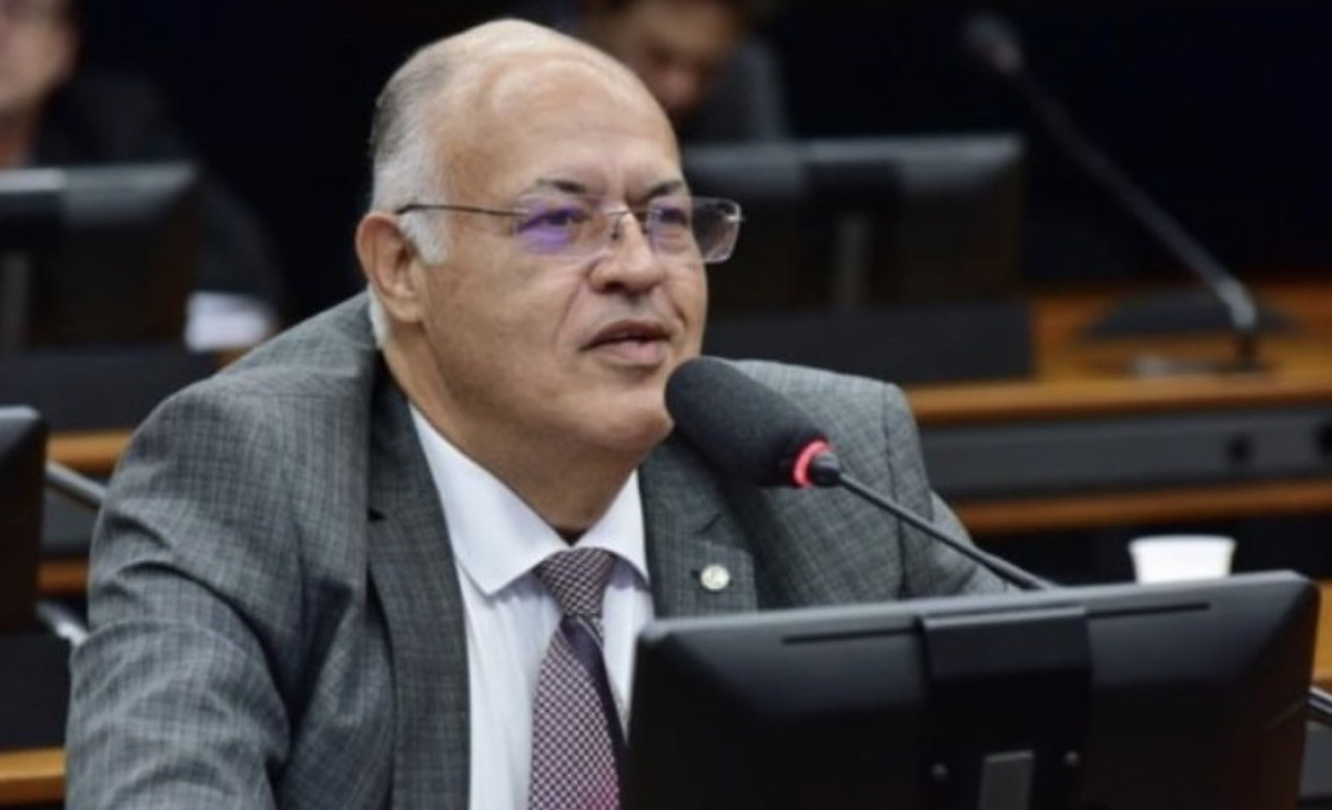 "Tentaram me calar e me afastar. Hoje não é diferente", diz Pastor Eurico ao relembrar embate histórico com Xuxa