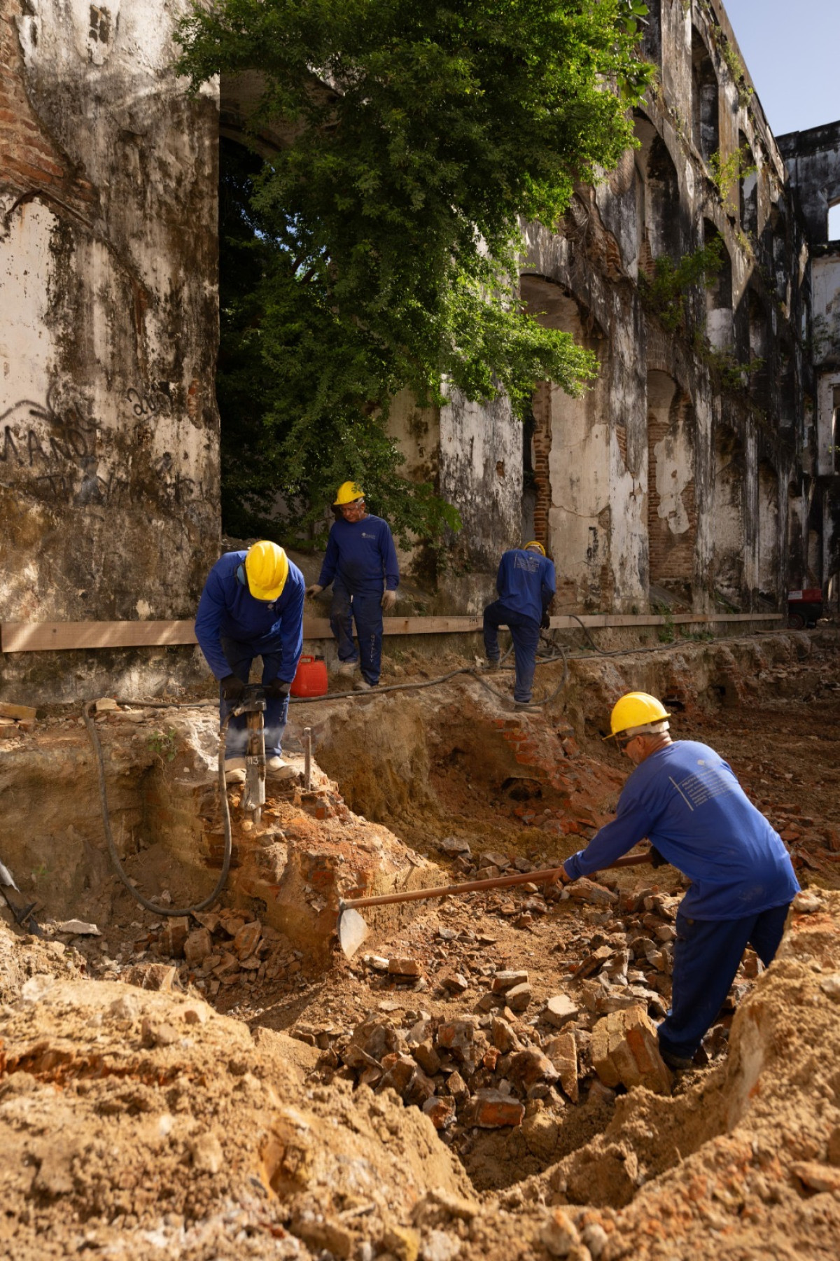 Governo de Pernambuco investe R$ 87 milhões para transformar Fábrica Tacaruna em novo centro de formação