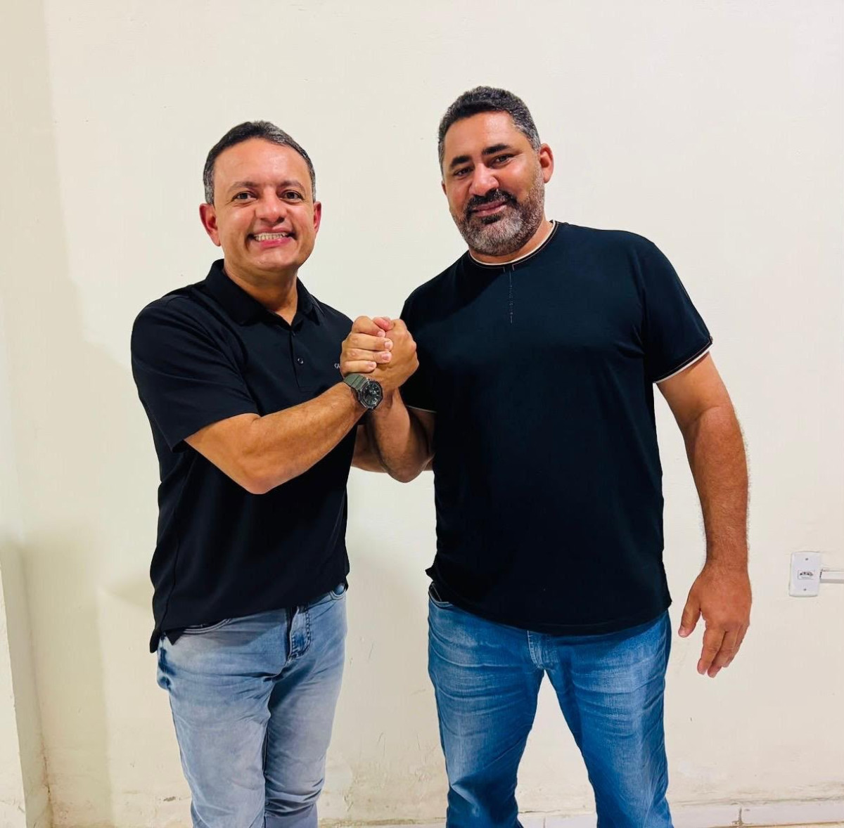 Léo do Ar intensifica articulações no Sertão e debate desenvolvimento regional durante agenda em Salgueiro