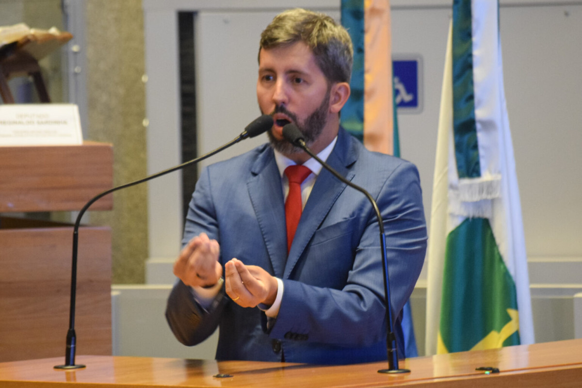 Em disputa pelo GDF, Celina e Grass trocam acusações sobre empréstimo ao BRB