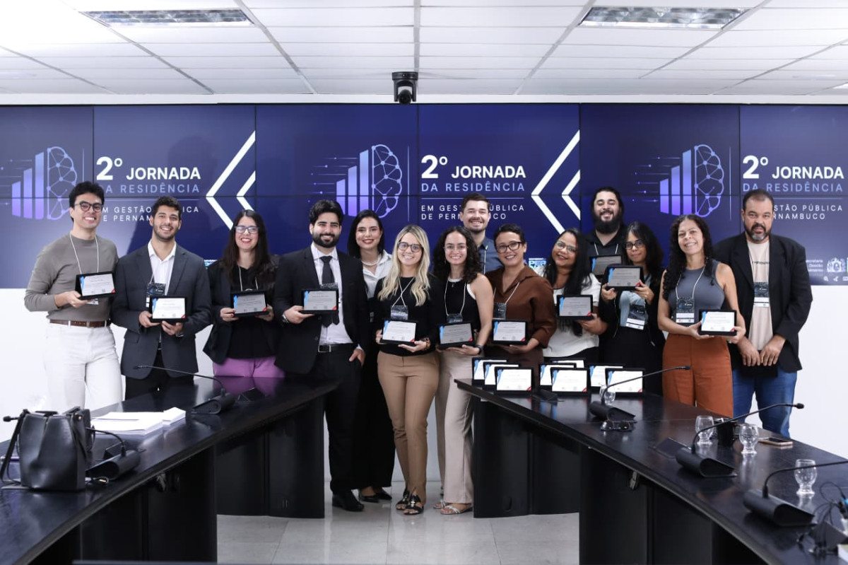 Programa de Residência em Gestão Pública do Governo de Pernambuco forma primeira turma