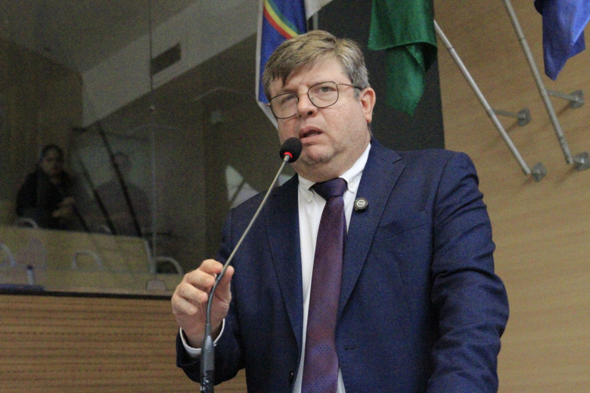 Tadeu Calheiros detalha projetos que levará à Câmara Federal na área da saúde