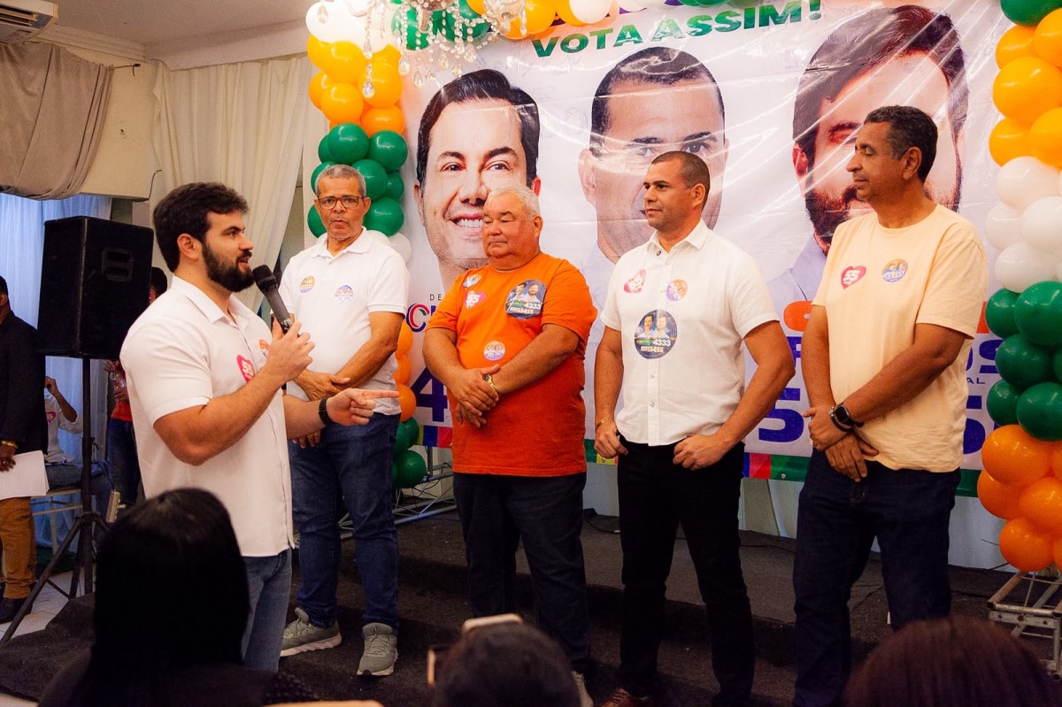 César Ramos recebe lideranças ligadas ao vereador Saúba do Povão e de China