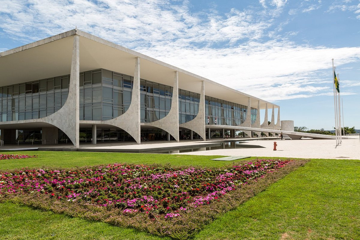 Coluna da quarta-feira: Instituto DataTrends alcança novo patamar e divulga primeira pesquisa nacional para a Presidência da República