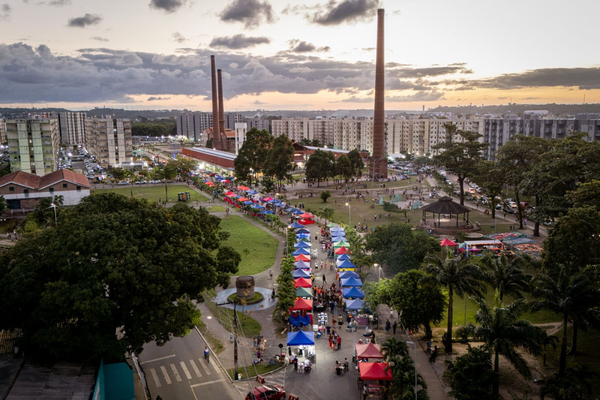 Prefeitura inicia reordenamento das barracas de comerciantes informais no Parque Aurora