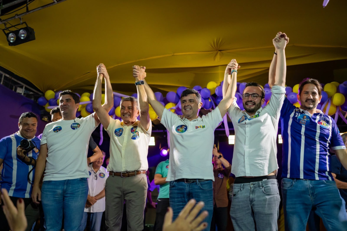 Com apoio de Roberto Asfora, candidatos participam de mobilização política em Brejo da Madre de Deus