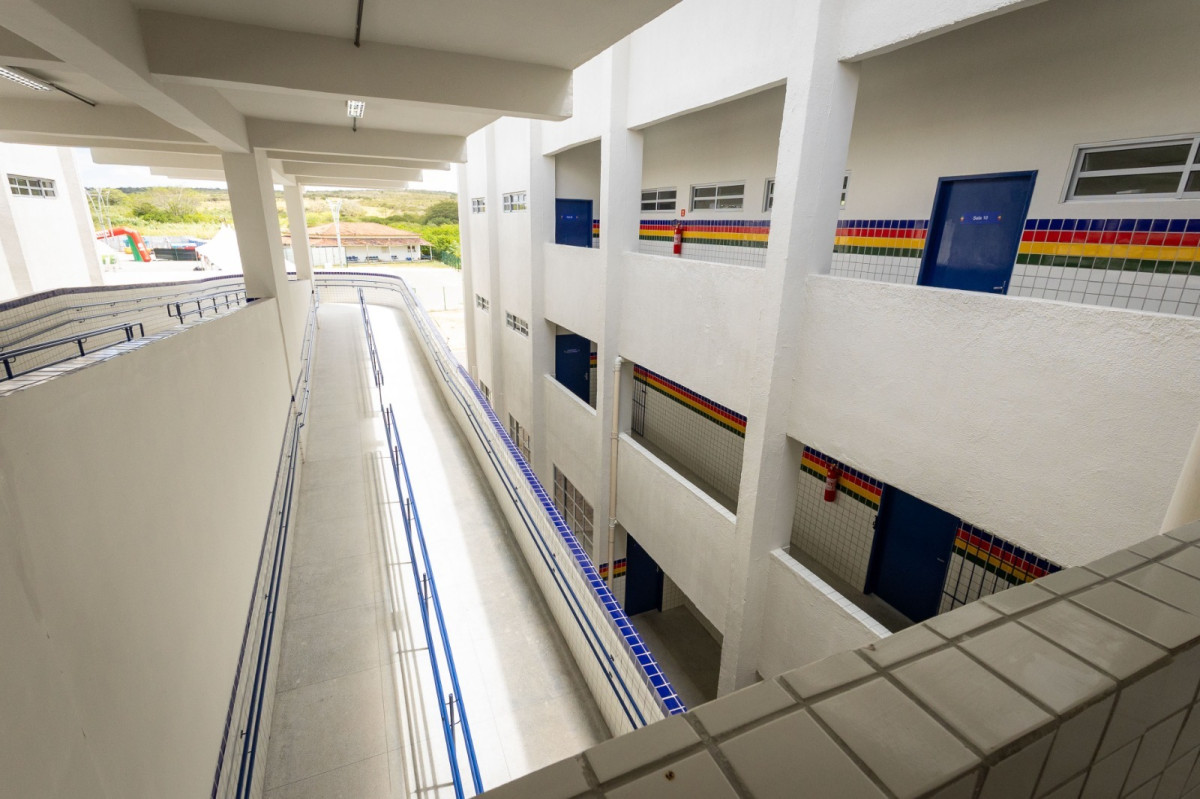 Governo de Pernambuco entrega nova Escola de Referência em Ensino Médio em Caetés, no Agreste