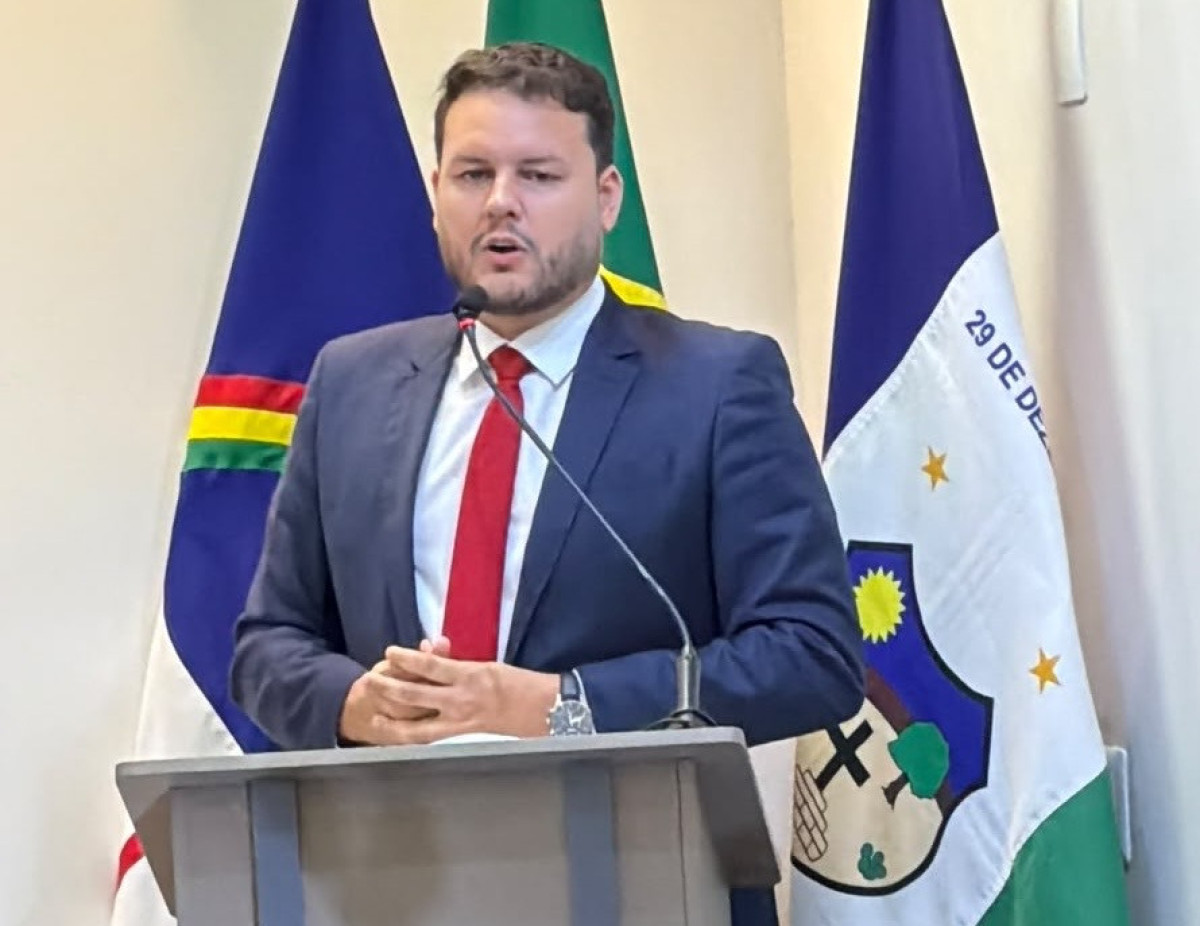 Augusto Maia destaca legado de Eduardo da Fonte durante entrega de título de cidadão de Santa Cruz do Capibaribe