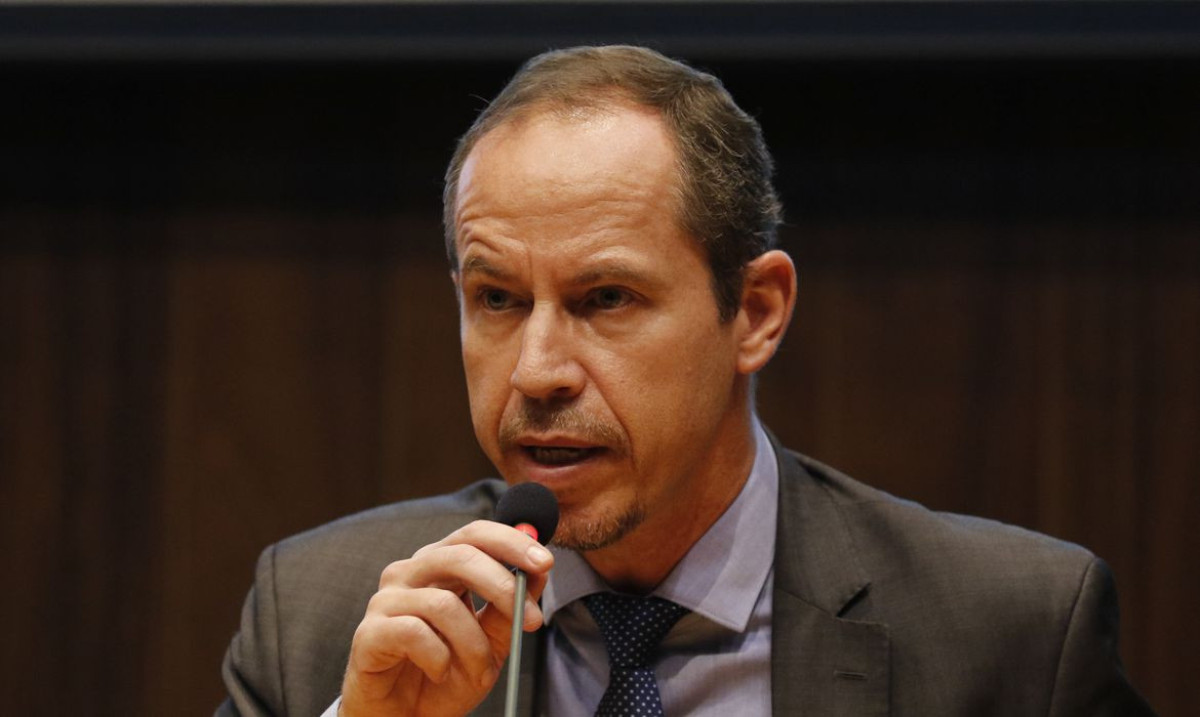 Cappelli se reúne com MPDFT para discutir representação contra Celina Leão