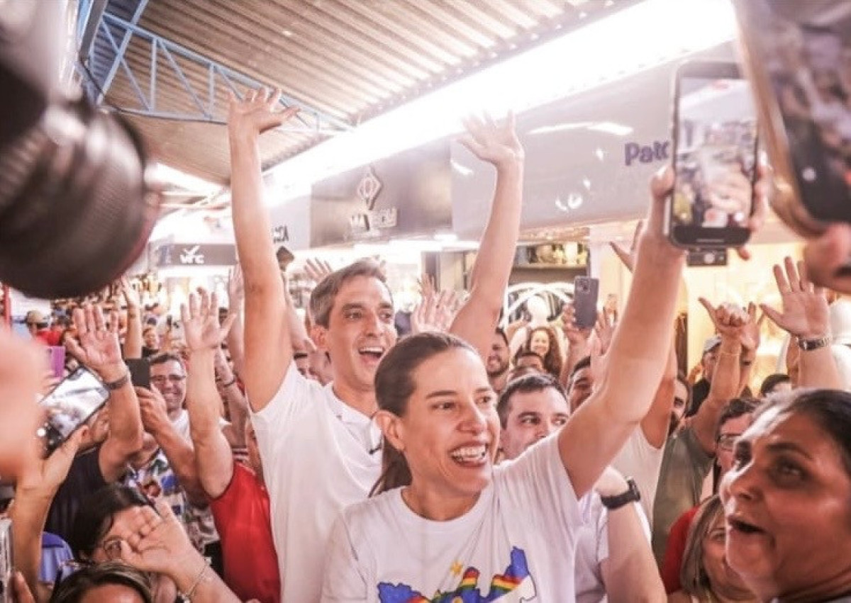Fábio Aragão e Raquel Lyra são festejados e aplaudidos no Moda Center em Santa Cruz do Capibaribe 