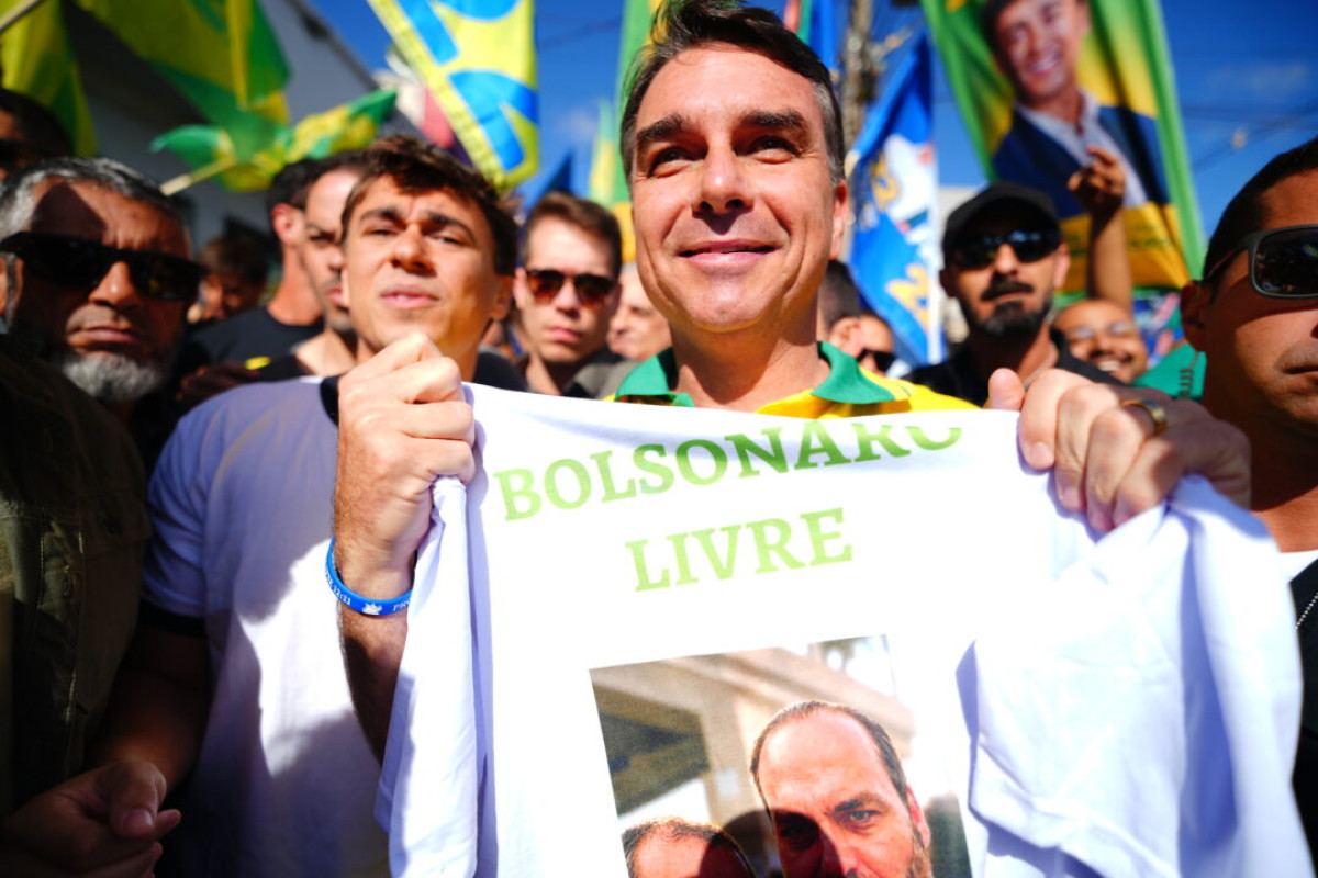 Flávio também não vai ao debate da Band?