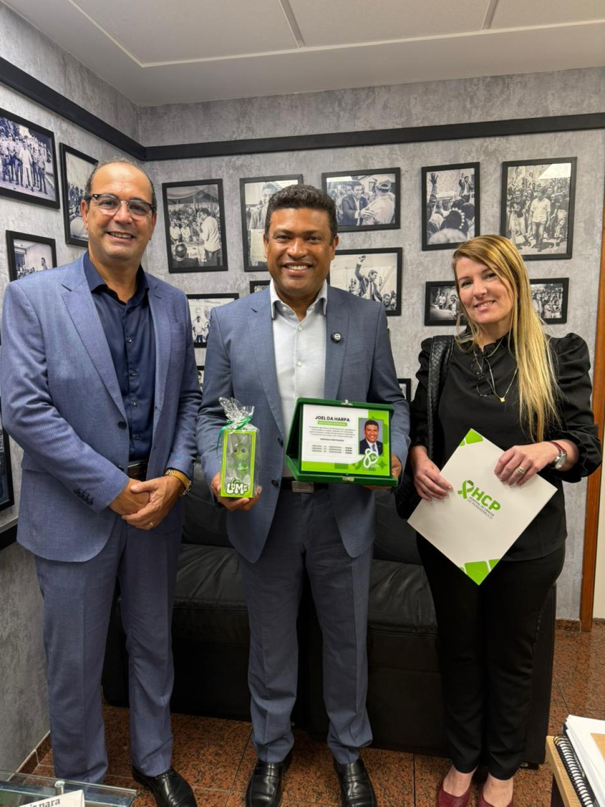 Hospital do Câncer presta homenagem a Joel da Harpa por destinação recorde de emendas à unidade