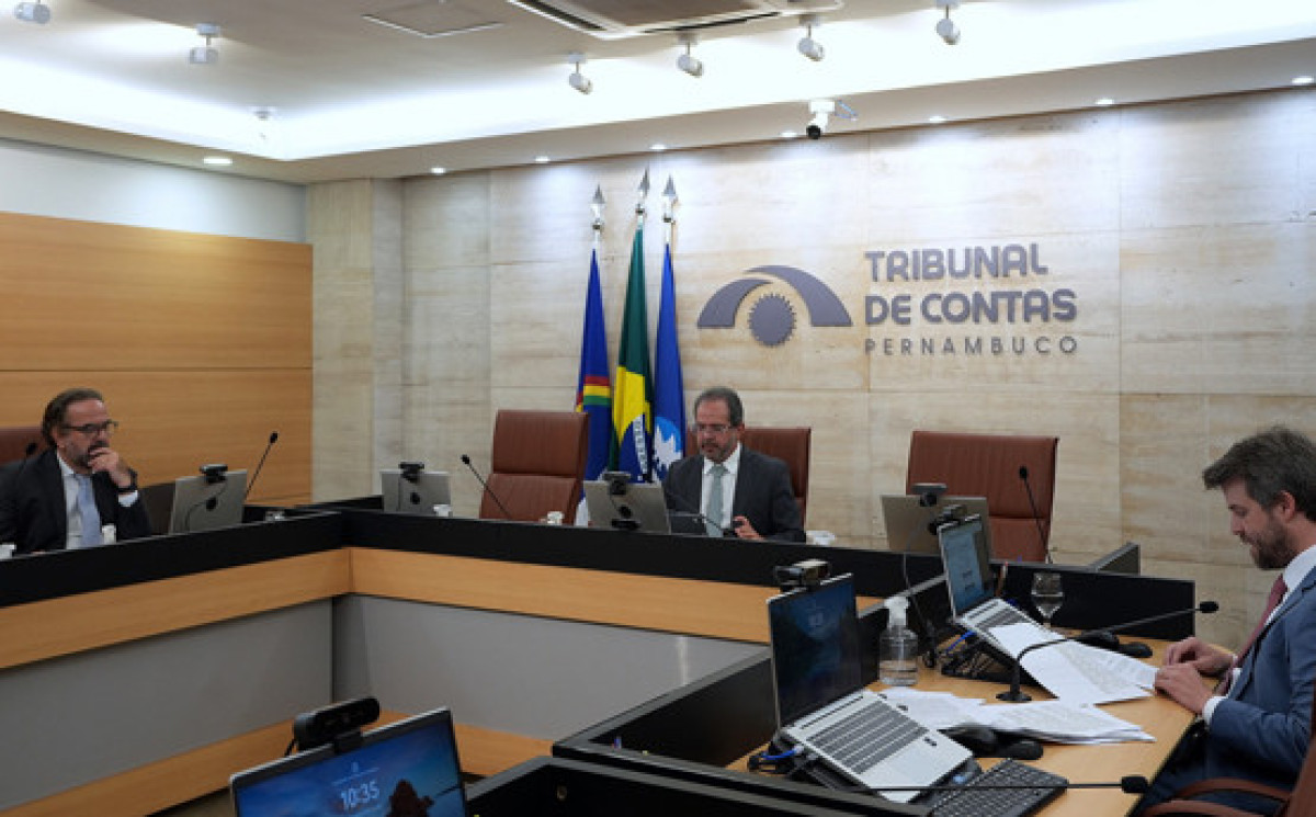 Contratos de saúde de três municípios são julgados irregulares pelo TCE-PE
