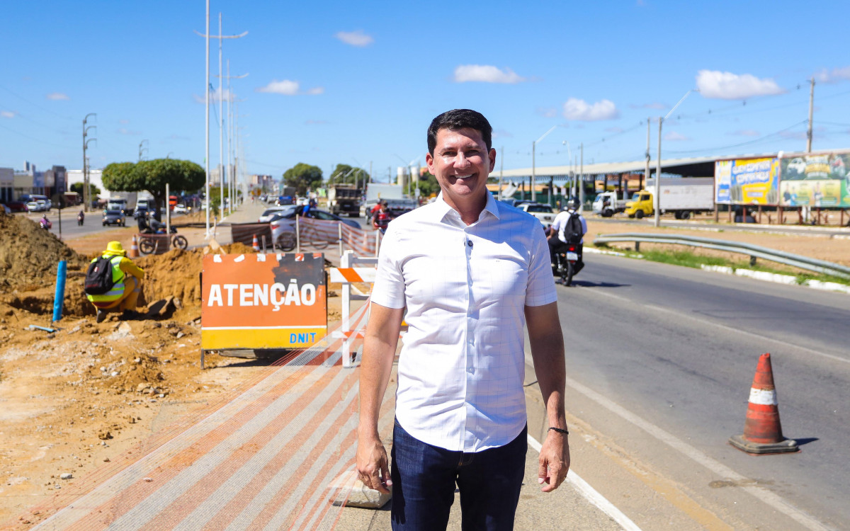 Prefeito Simão articula junto ao DNIT construção de retorno para melhorar acesso na BR-407 para a Cohab Massangano