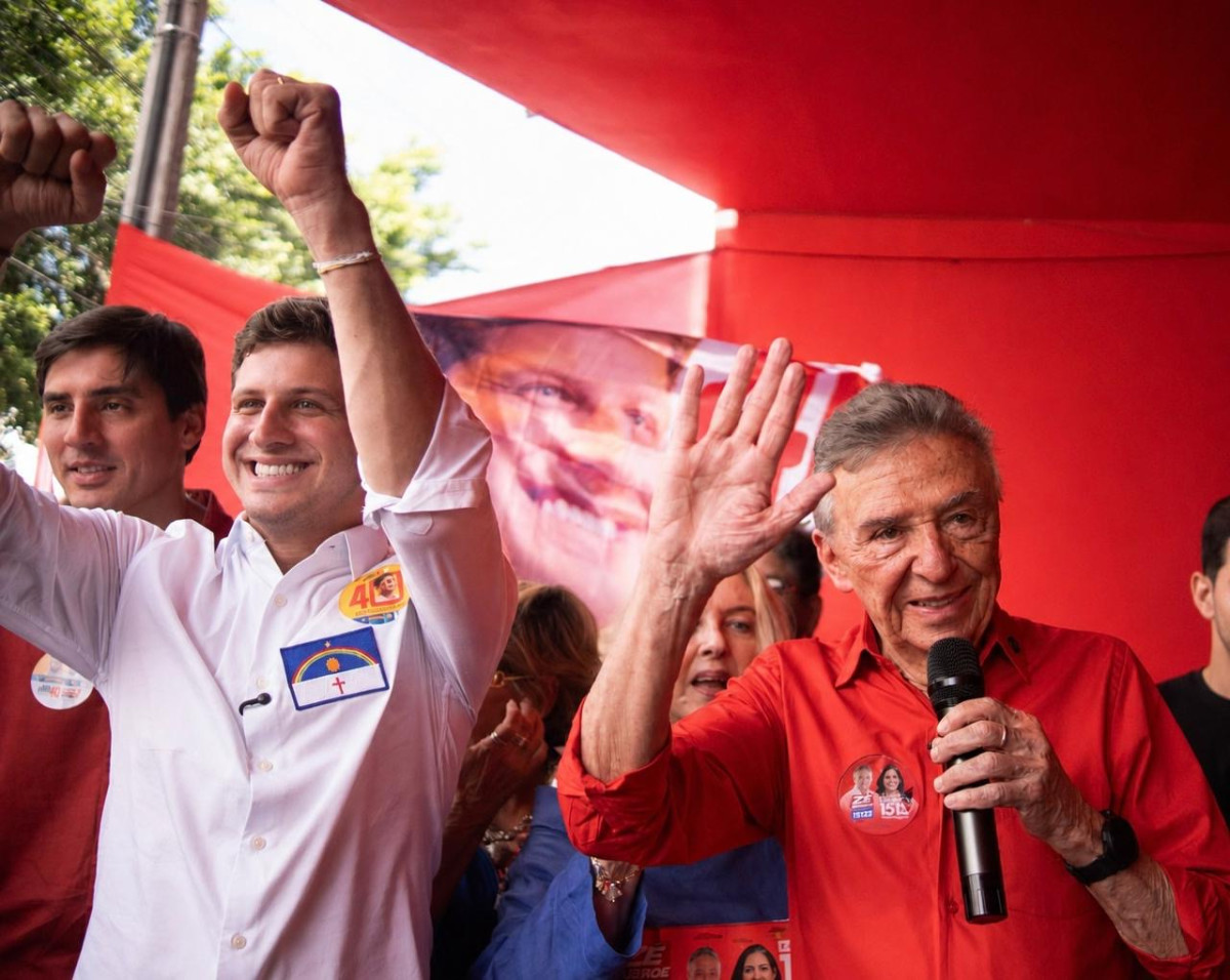 Em clima de festa, Zé Queiroz inaugura comitê de campanha em Caruaru ao lado de João Campos
