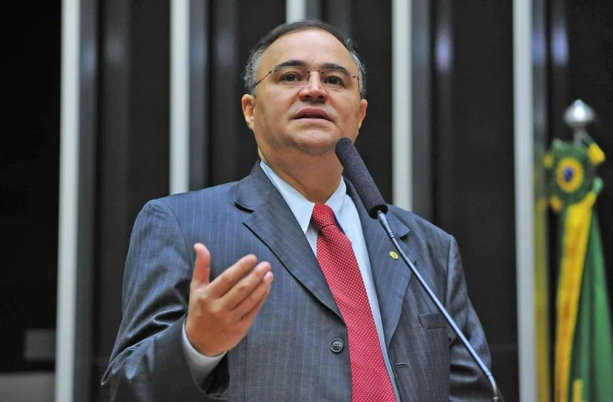 “Precisamos de alguém com essa mentalidade, defendendo essas ideias no Senado Federal”, diz João Caldas