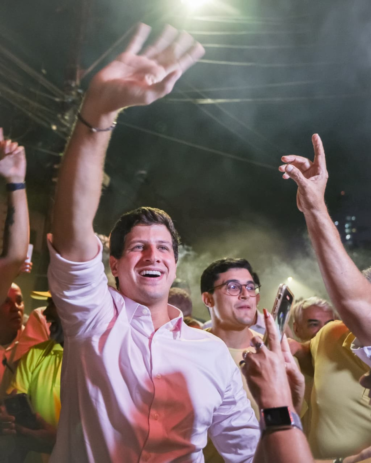  João Campos: “Não se pode fazer política escondendo o que pensa das pessoas”