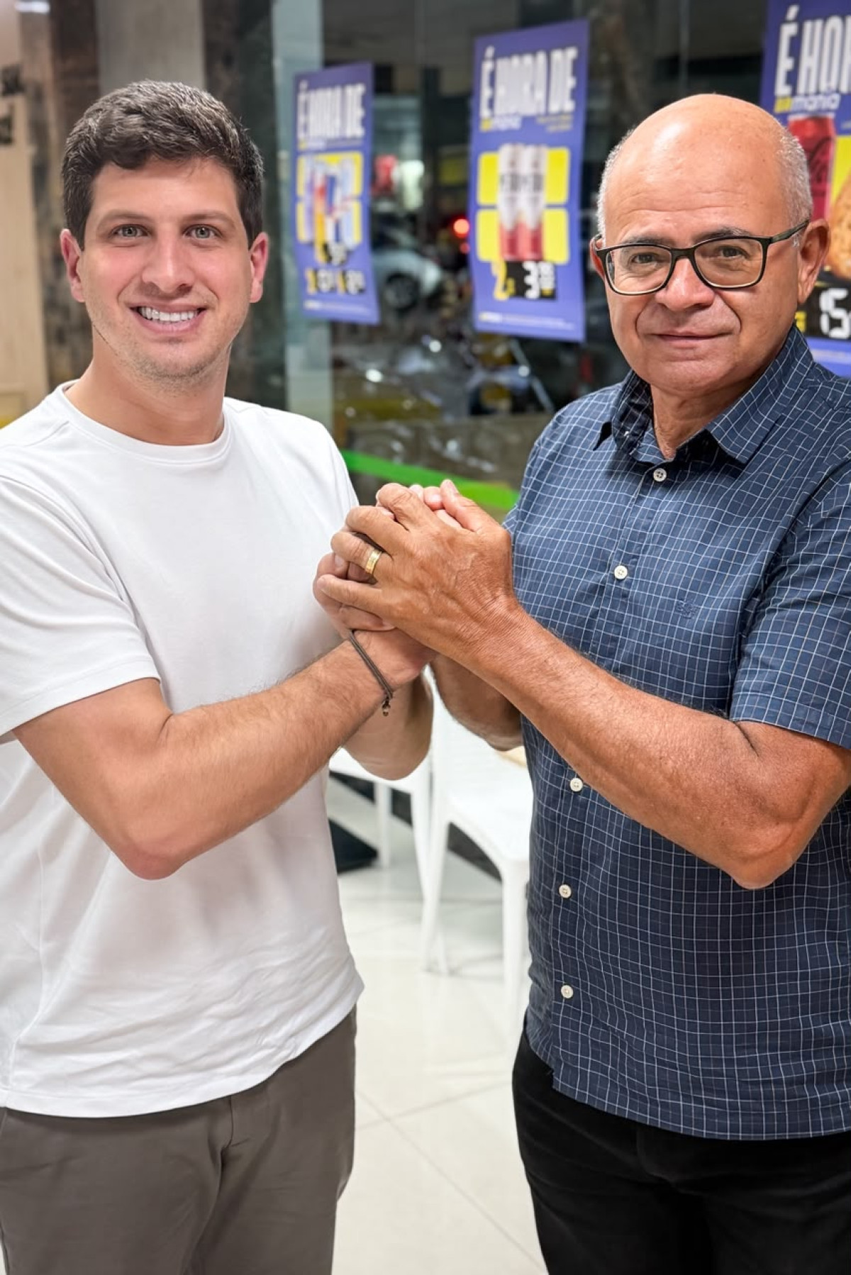 João Campos recebe apoio do ex-prefeito de Tupanatinga, Manoel Tomé