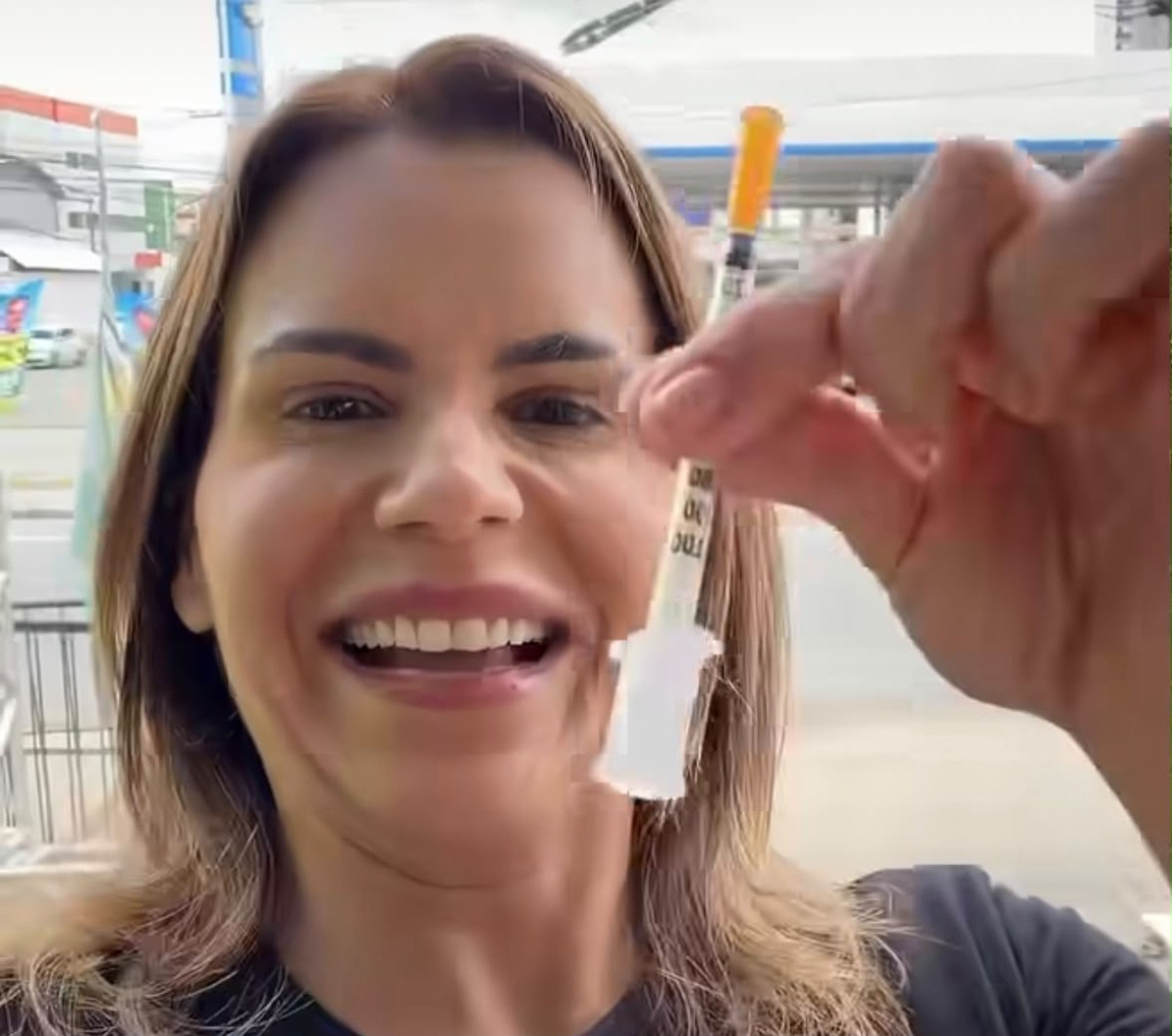 Clarissa Tércio ironiza promessa de Lula de distribuir canetas emagrecedoras pelo SUS: ‘promete acabar com a fome desde 1989’
