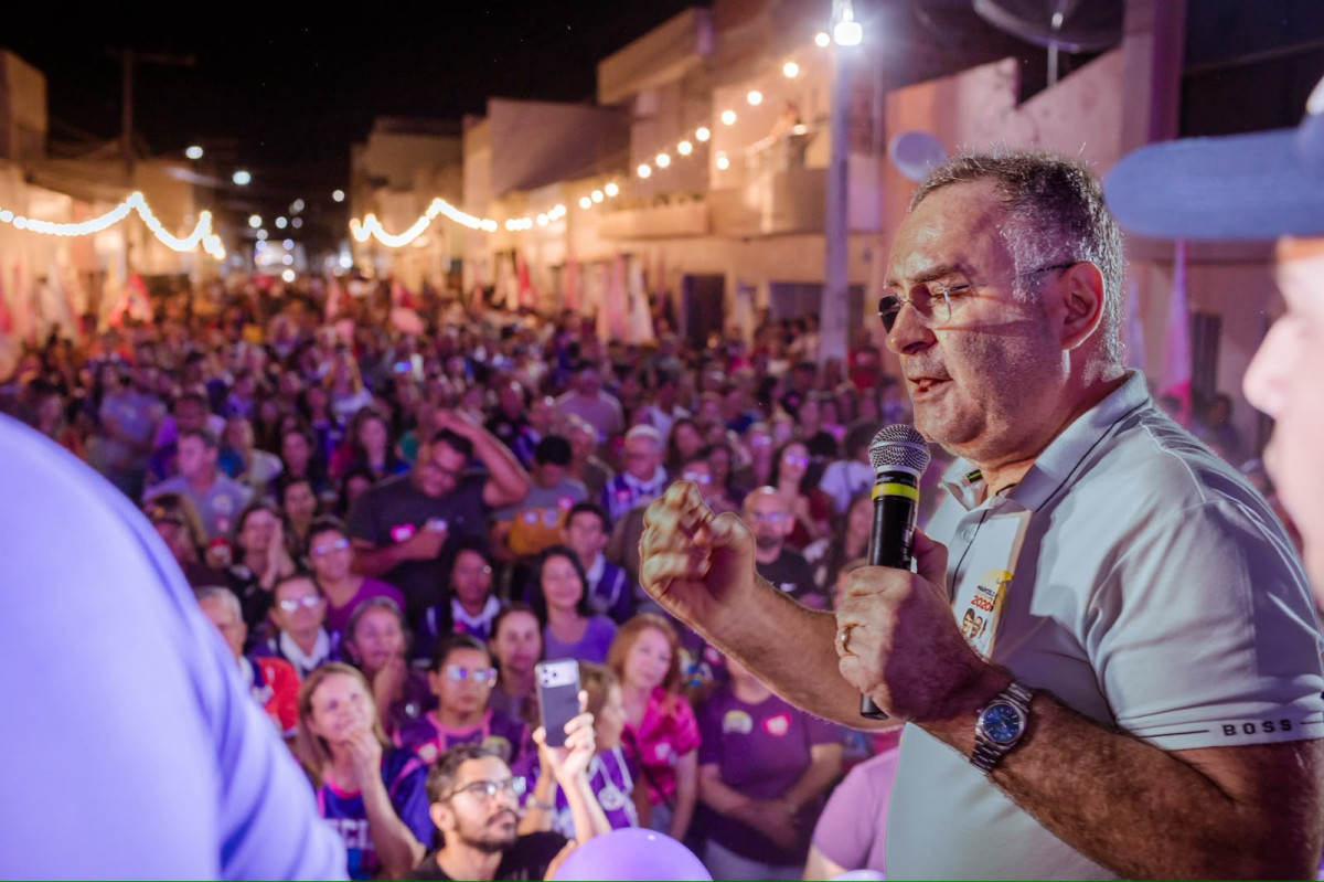 Zeca promove grande arrastão e leva campanha de Gustavo, Marcelo e Raquel às ruas de Arcoverde