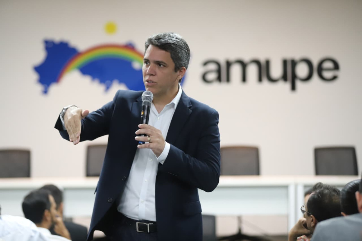 Amupe fortalece articulação municipalista e define encaminhamentos estratégicos em Assembleia Extraordinária
