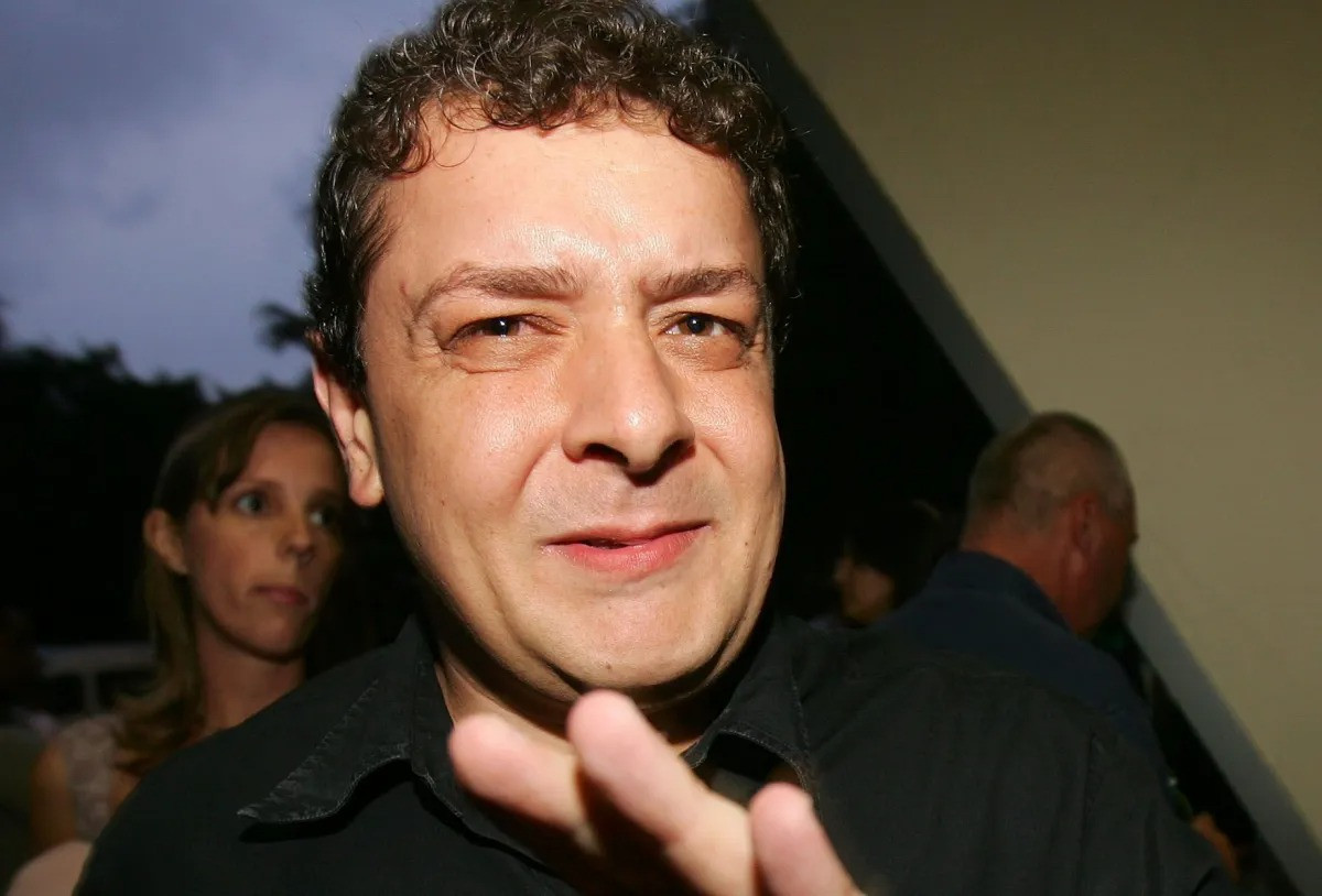 PF deve intimar Lulinha após concluir análise de mensagens com lobista