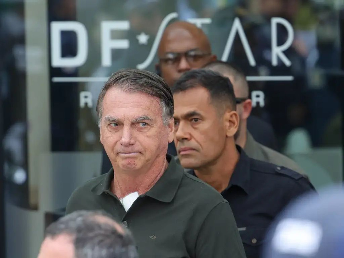 Defesa nega que Bolsonaro tenha atendido ligação feita por Alexandre Frota 