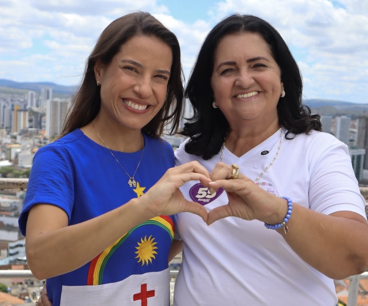 Ao lado de Raquel Lyra, Professora Ana Lúcia participa de bate-papo sobre a educação no Monte Bom Jesus, em Caruaru