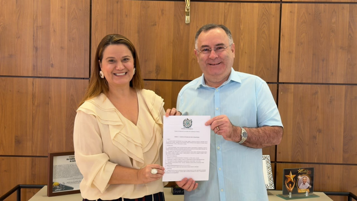 AGE e Prefeitura de Arcoverde firmam parceria para ampliar acesso ao crédito e fortalecer empreendedorismo