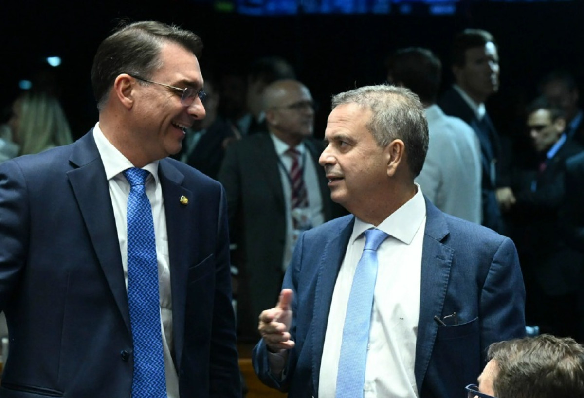 Marinho revela missão recebida de Bolsonaro para Flávio: ‘Faça por ele como faria por mim’