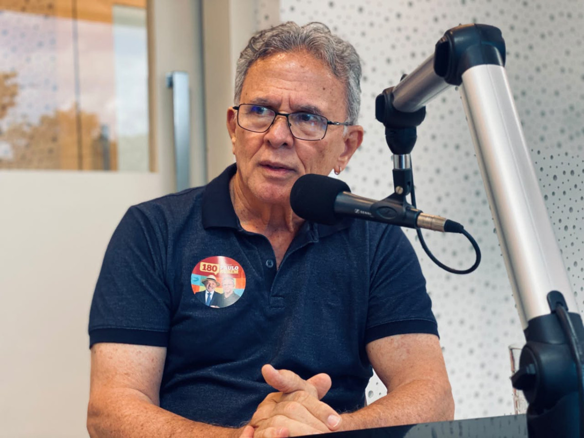 Em Sabatina na Maranata FM, Paulo Rubem Santiago Critica Orçamento Secreto e Propõe Novas Regras para Segurança e Trabalho