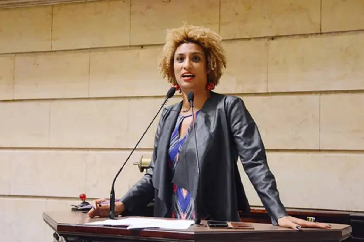 Delegado aposentado investigado no caso Marielle é preso por suspeita de furto no Rio