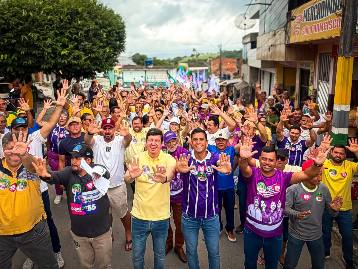 Prefeito Duguinha Lins e deputado Joãozinho Tenório marcam feira livre da Vila de Santana com força política neste domingo